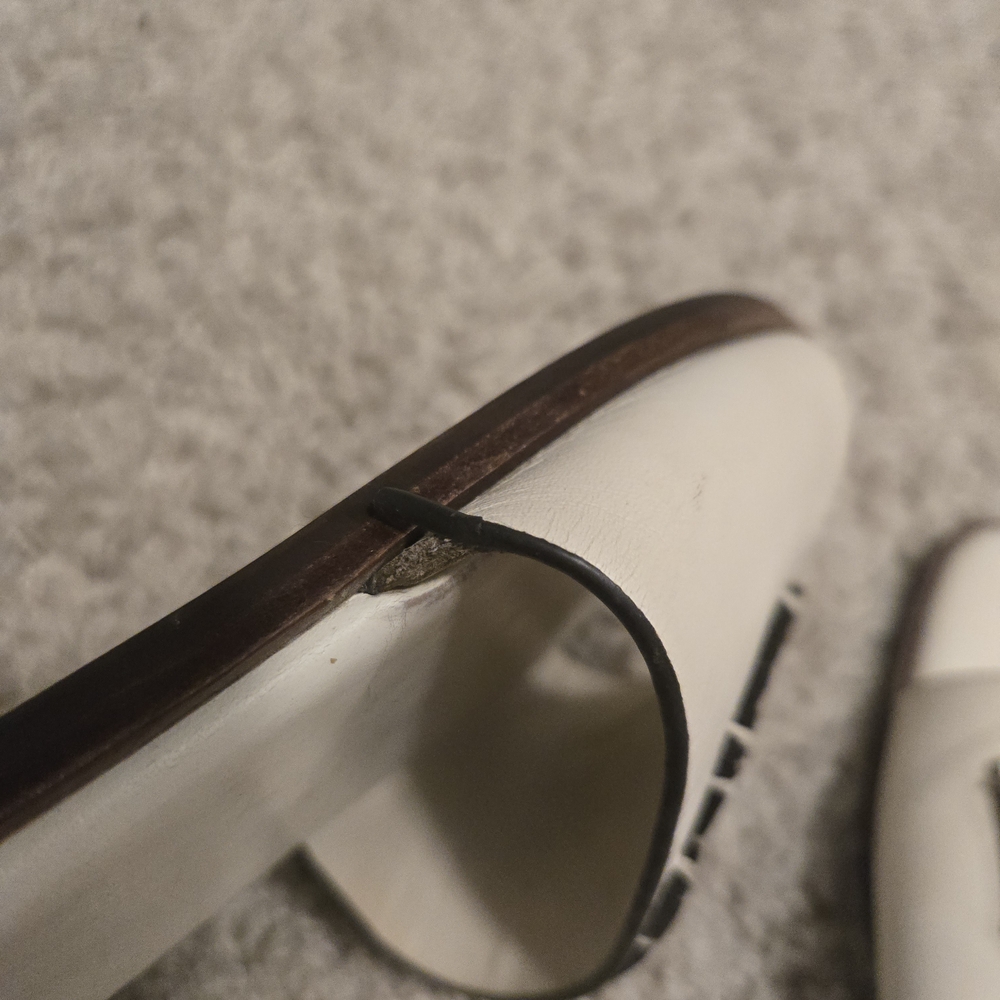 Tory Burch Cream Sandals - Picture 5 of 6
